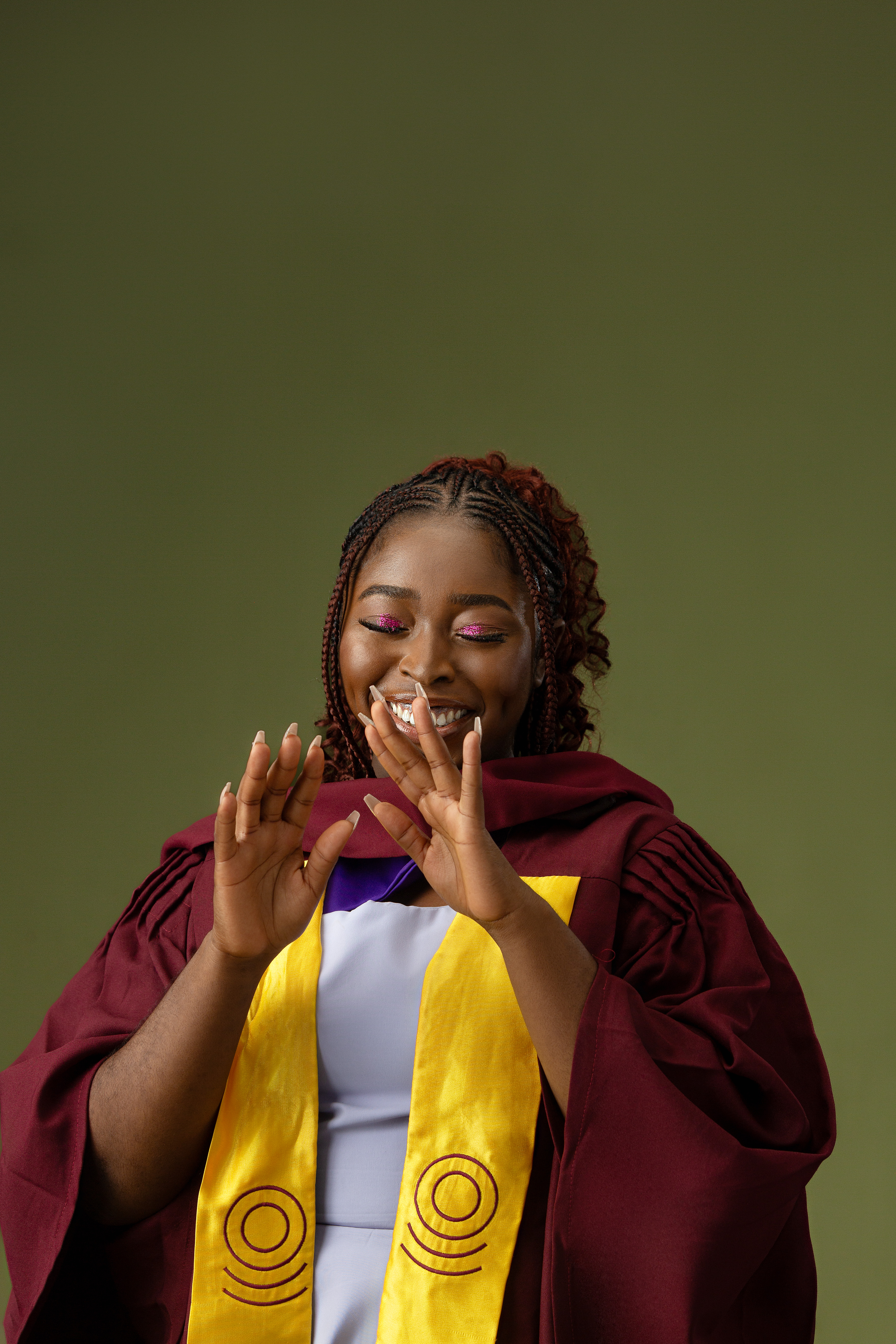 fisayo adesina graudation picture from unilag insigna media